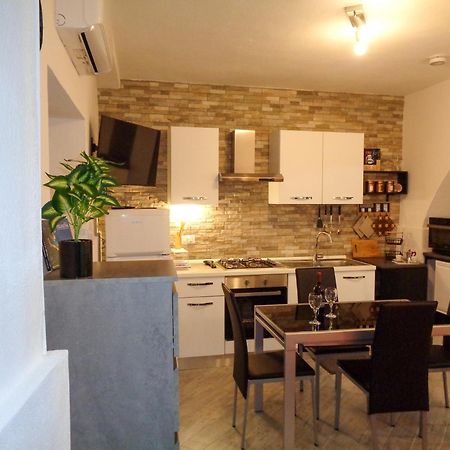 'Al Vico Dante' Apartment Loceri Ngoại thất bức ảnh
